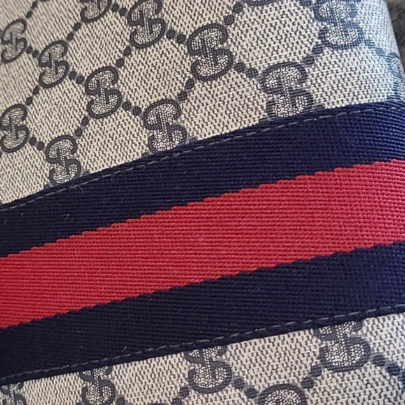 GUCCI SHERRY LINE CLUTCH - Picture 5 of 12